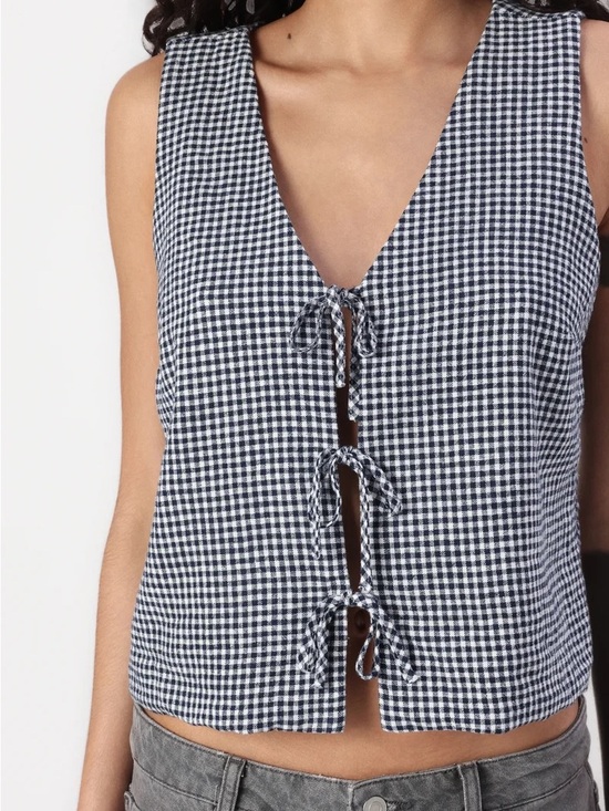 Hollister Tops - Hollister Gingham Tie-Front Crop Top Small